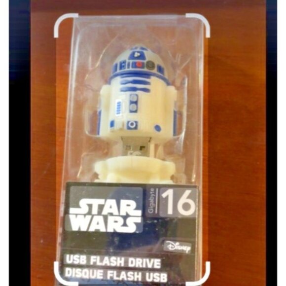 Star Wars R2-D2 16GB USB Flash Drive With Chain Disney Sealed Stocking Stuffer - Picture 8 of 10